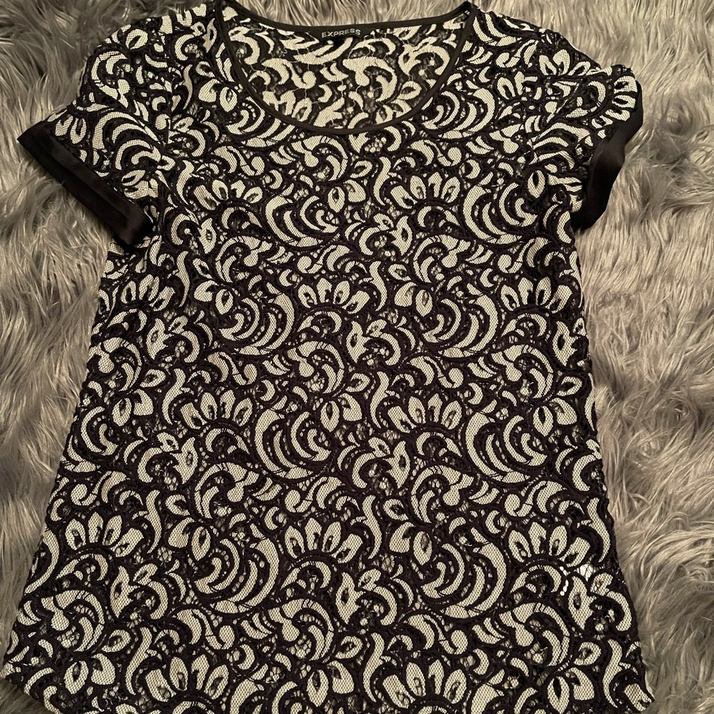 Express lace blouse XS